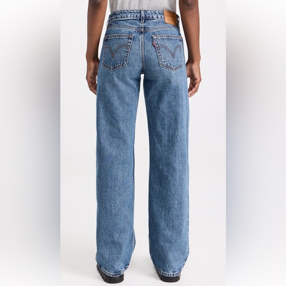 Levi’s Low Rise Wide Leg Jeans - Picture 2 of 3